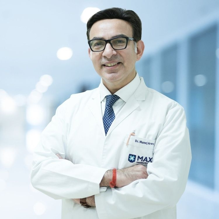 dr manoj pic